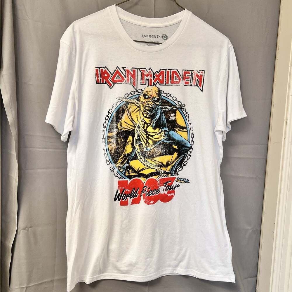 Iron Maiden "World Piece Tour 1983" graphic t-shirt Size Large BR2054